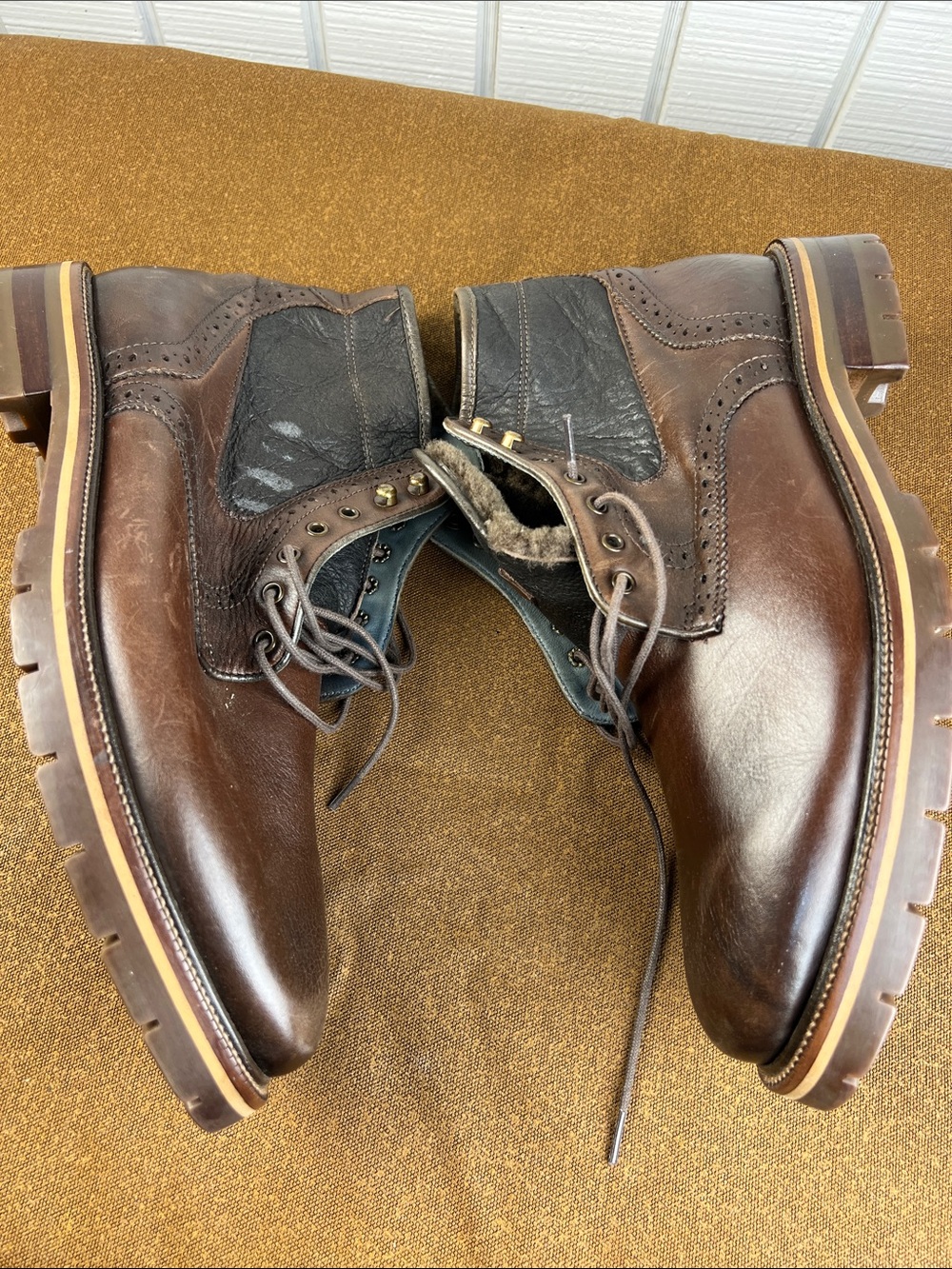 Johnston & Murphy Dark Brown Leather Lace-Up Boots with Black Panels